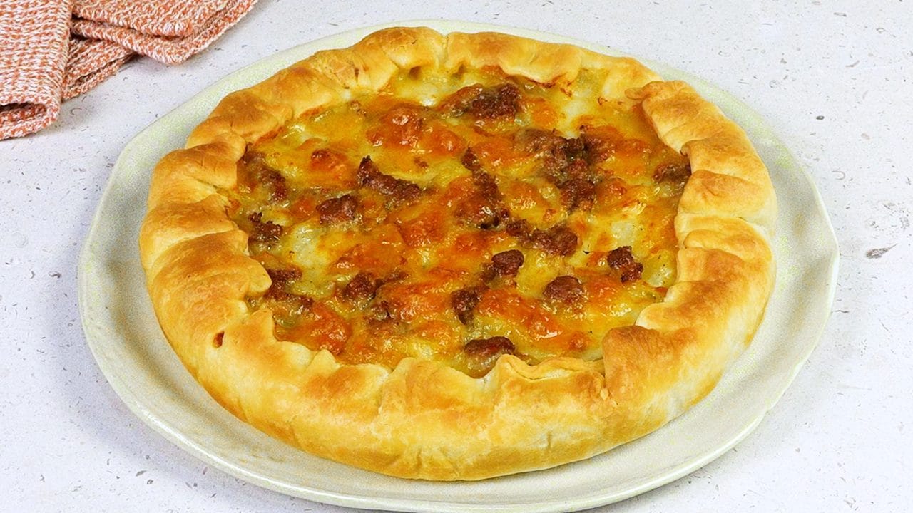 Torta salata patate e salsiccia