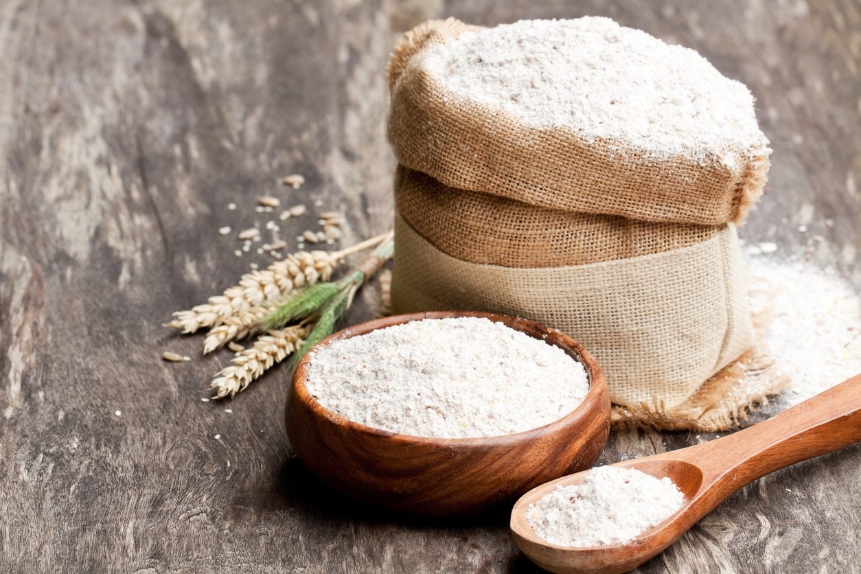 Perché mescolare due o più farine può davvero migliorare i tuoi impasti