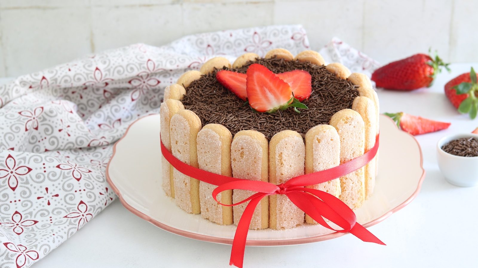 Charlotte al cioccolato: la ricetta della variante golosa del dolce francese