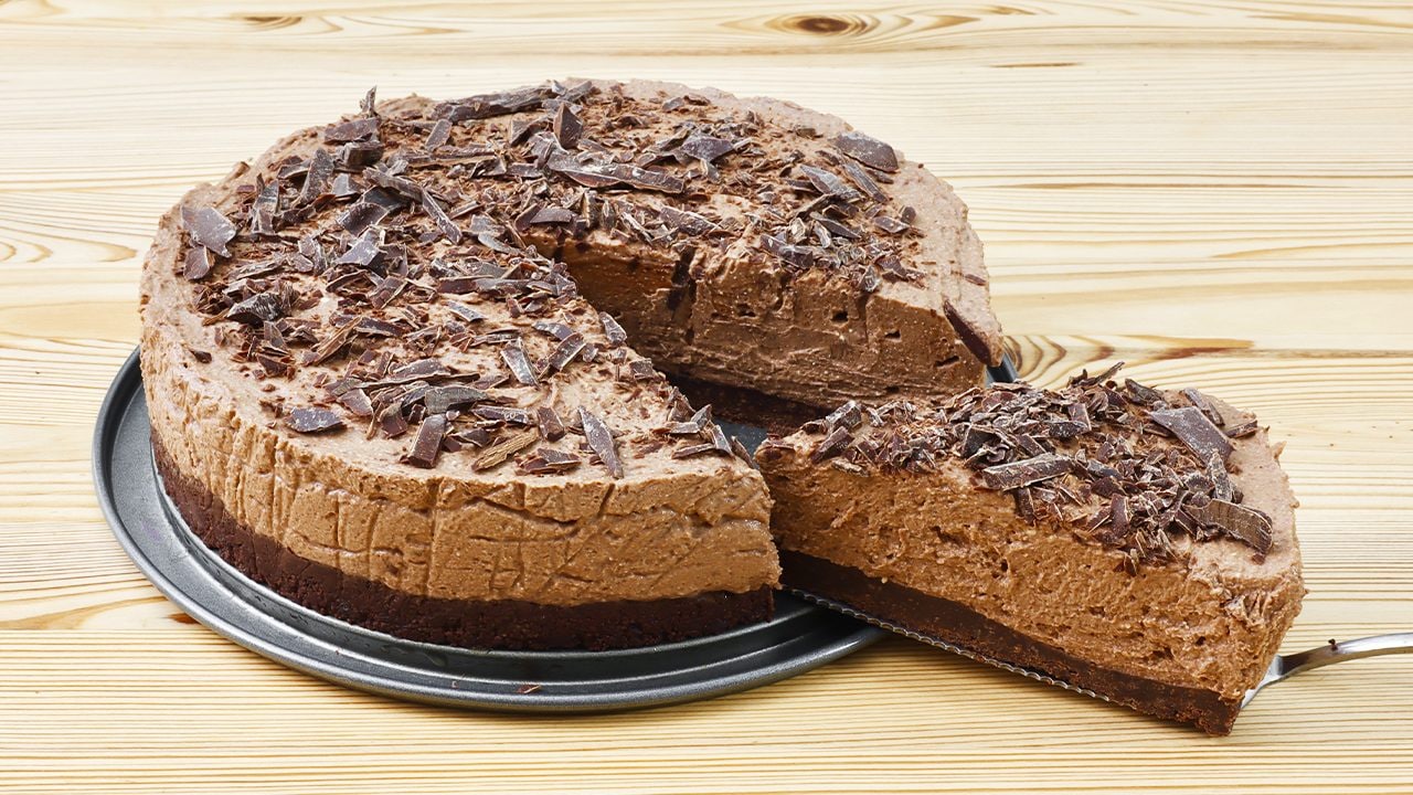 Cheesecake al cioccolato: la ricetta del dolce senza cottura semplice e delizioso