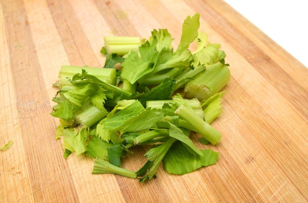 Avanzi del sedano: come riciclarli in cucina senza sprechi
