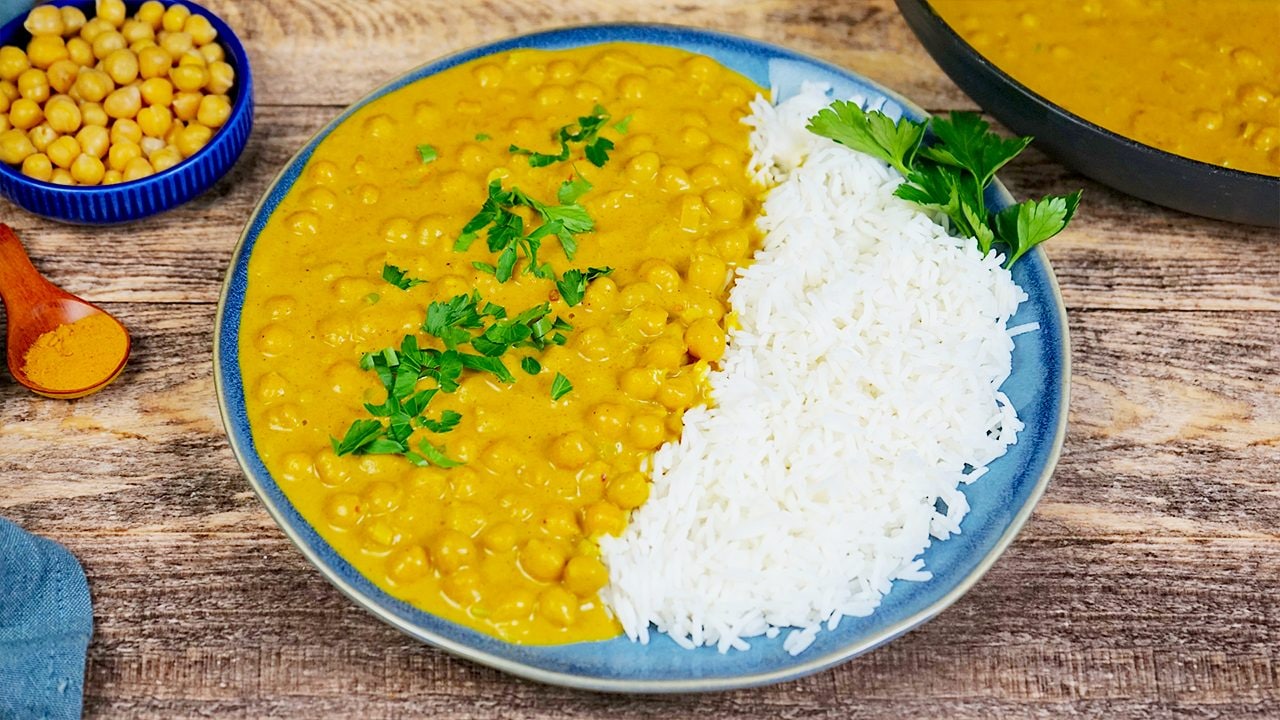 Curry di ceci: la ricetta della cucina indiana speziata e cremosa