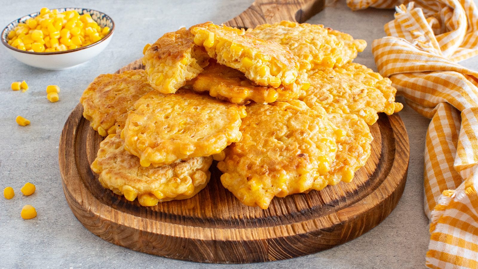 Frittelle di mais: la ricetta del finger food facile e sfizioso