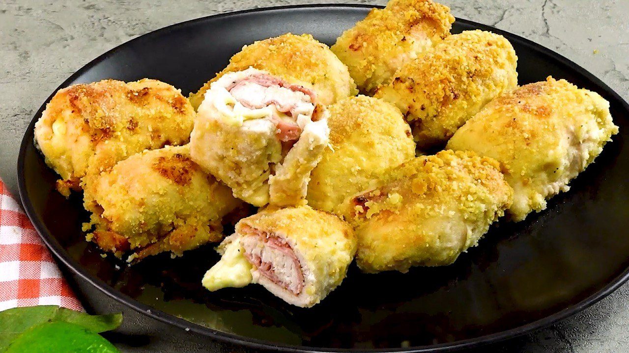 Involtini di pollo in friggitrice ad aria: la ricetta del secondo piatto facile e gustoso