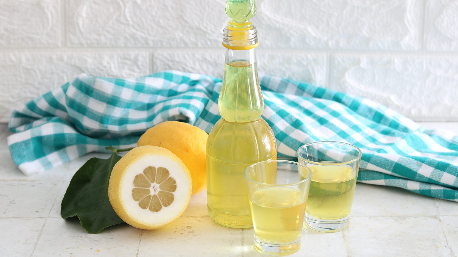 Liquore al cedro: dosi e ricetta del digestivo fatto in casa