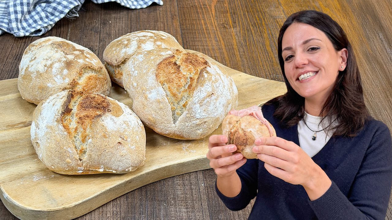 Panini al cucchiaio: la ricetta facile per farli soffici e croccanti