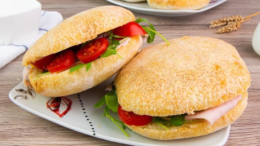 Puccia salentina: la ricetta per farla in casa