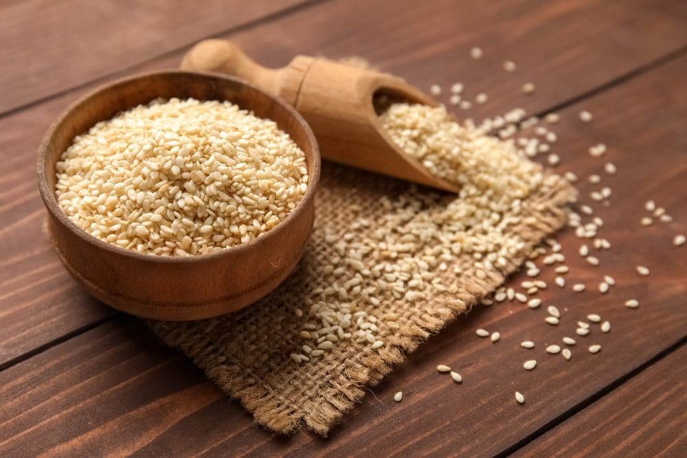 Dentro i semi di sesamo: alla scoperta delle loro proprietà e dei tanti benefici