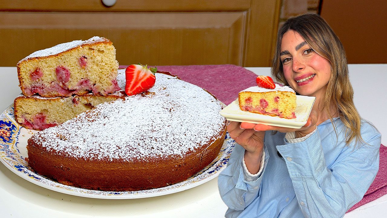 Torta alle fragole: la ricetta del dolce sofficissimo