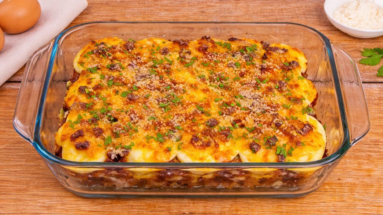 Uova gratinate: la ricetta al forno con besciamella