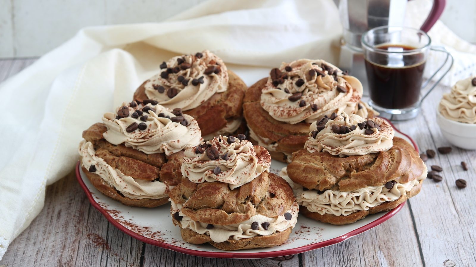 Zeppole di San Giuseppe al caffè
