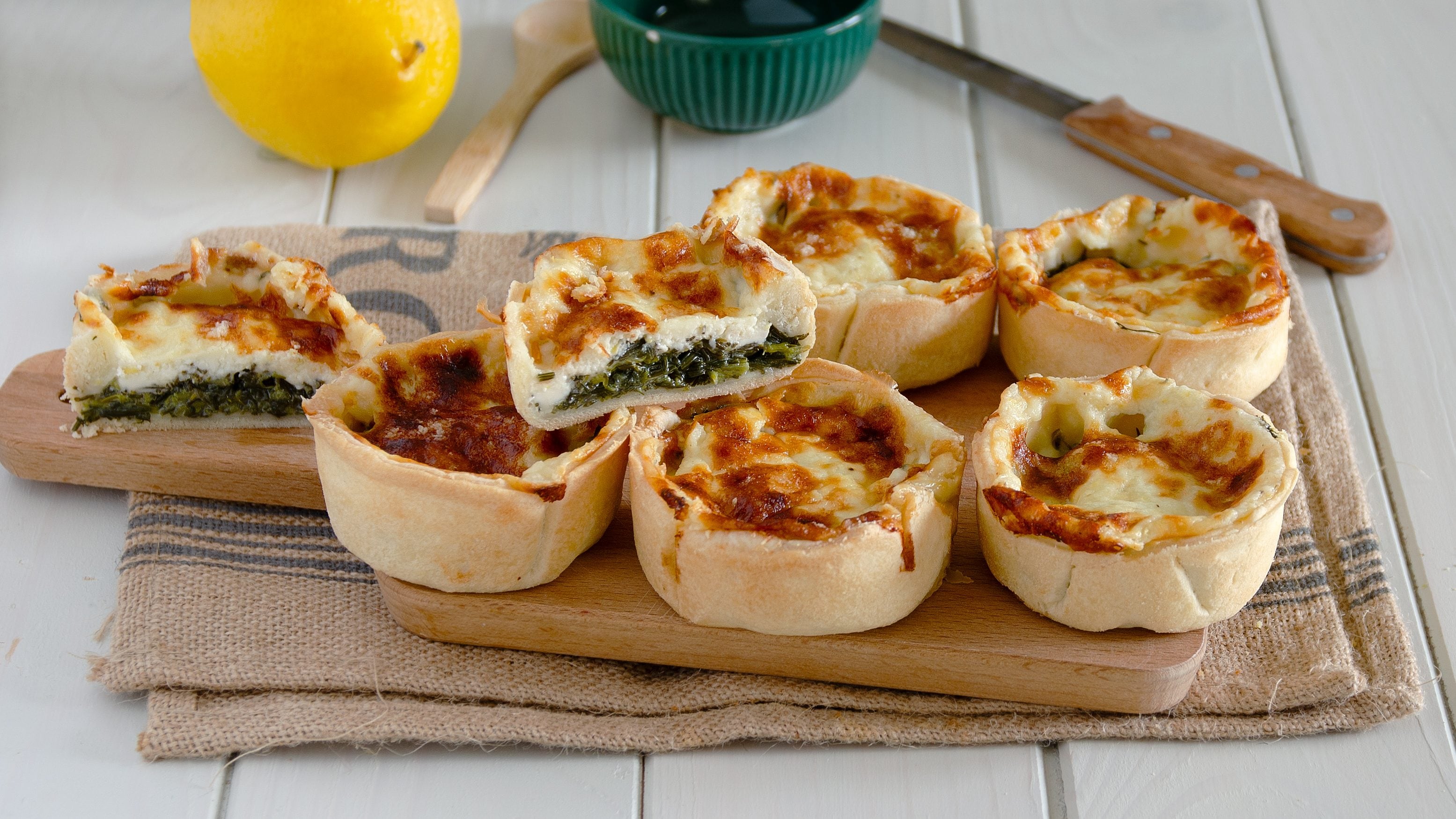 Tortini salati con agretti