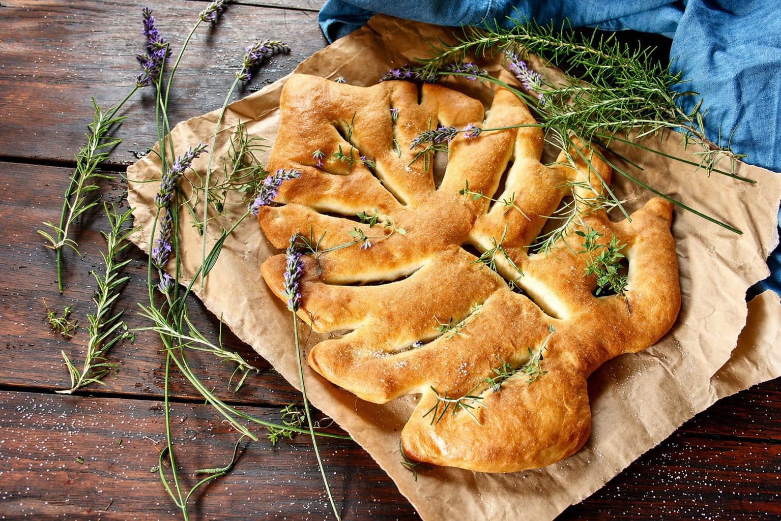 Fugasse, com'è fatto il pane decorato provenzale