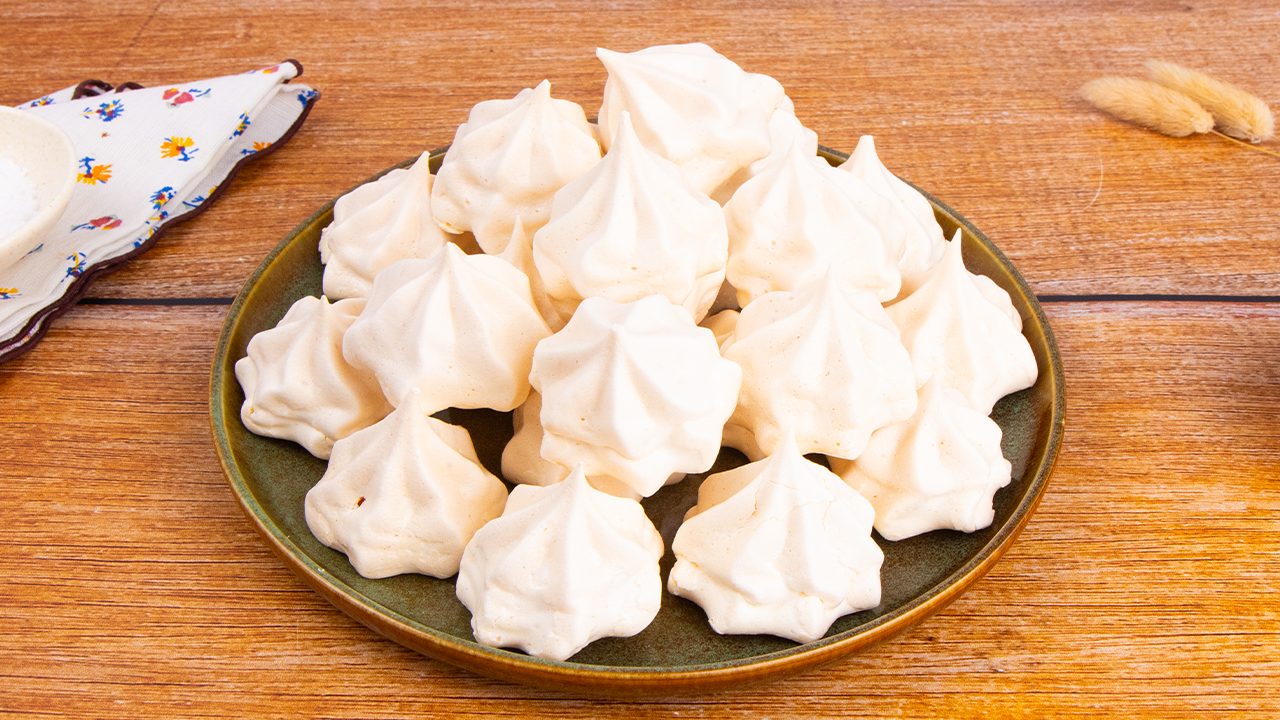 Meringhe vegane: la ricetta con acquafaba