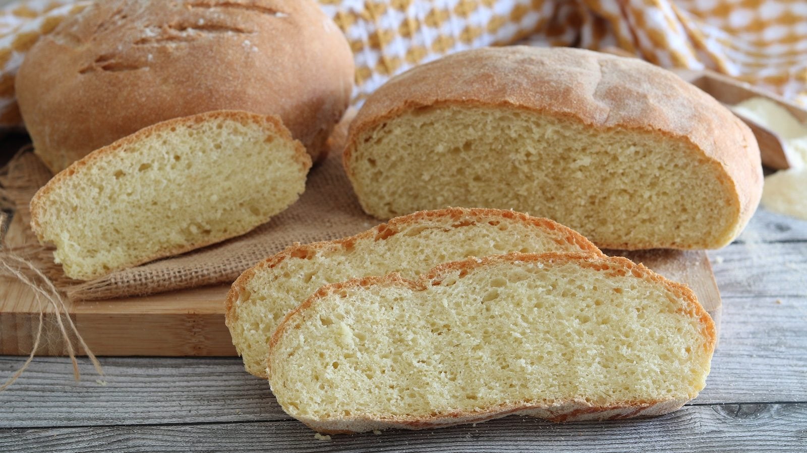 Pane in friggitrice ad aria: la ricetta facile e velocissima