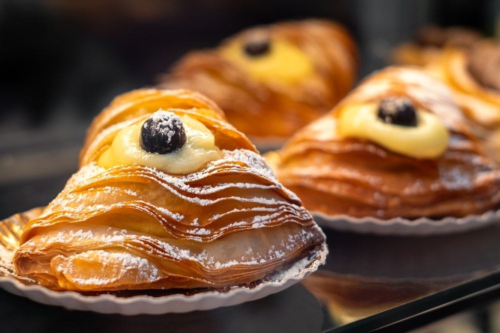 Santa Rosa: la storia della delizia da cui discende la sfogliatella napoletana