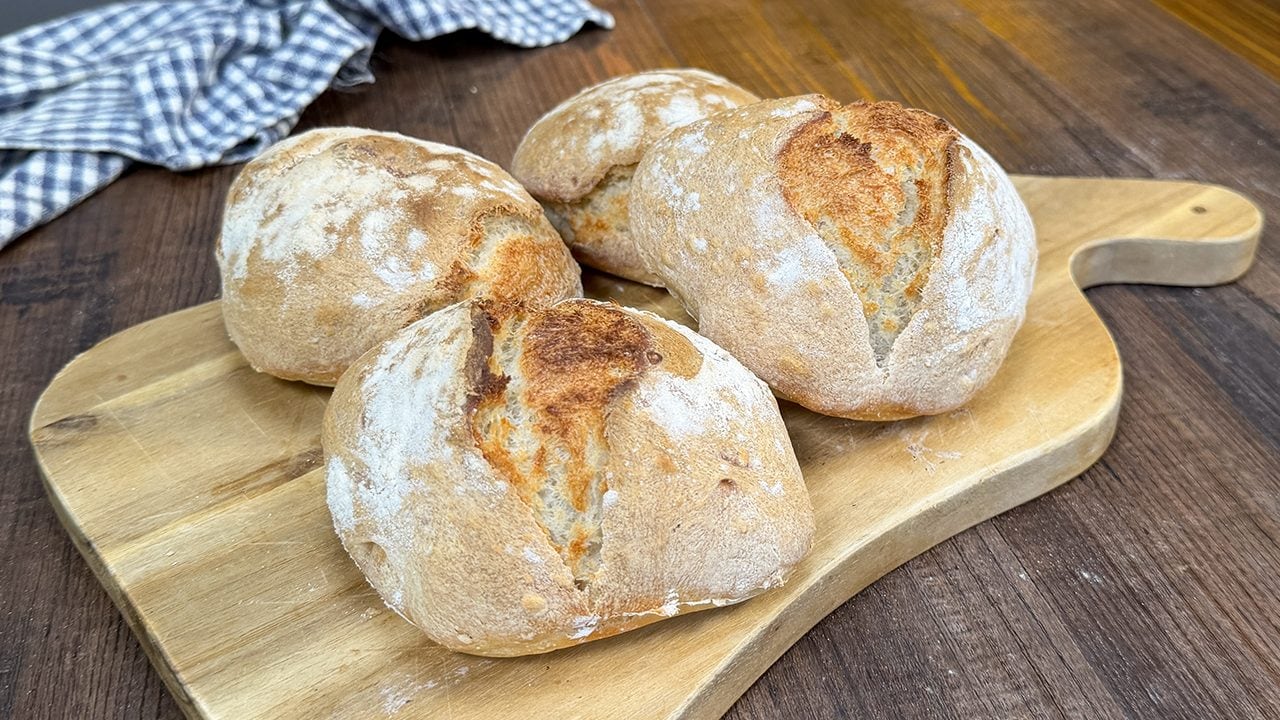 Come cuocere il pane alla perfezione con il trucco del pentolino