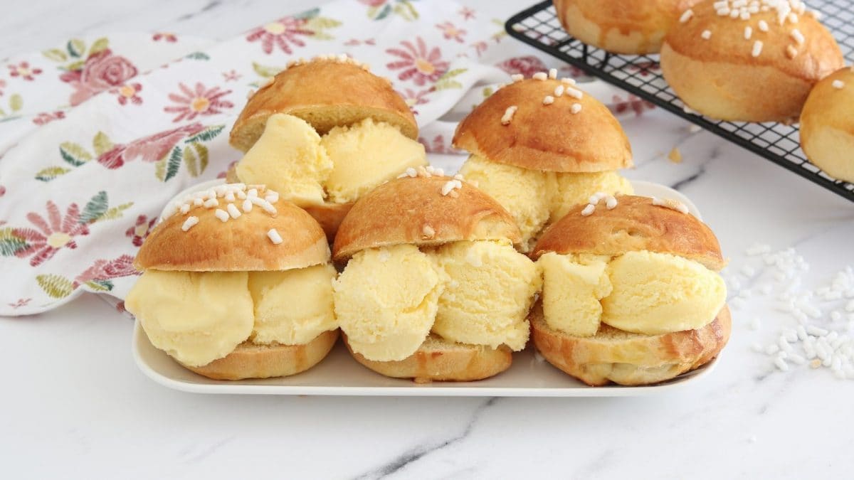 brioche-con-gelato-di-sal-de-riso