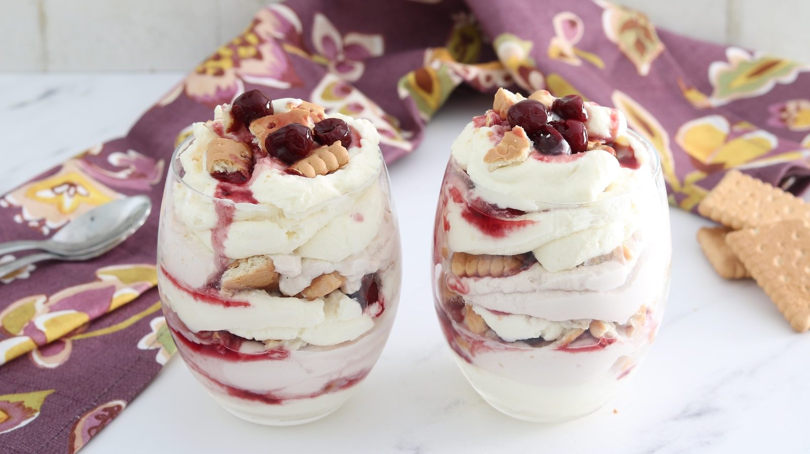 Bicchierini al mascarpone e amarene