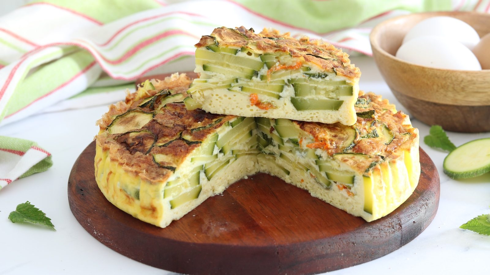 Frittata di zucchine e fiori di zucca in friggitrice ad aria: la ricetta veloce e leggera