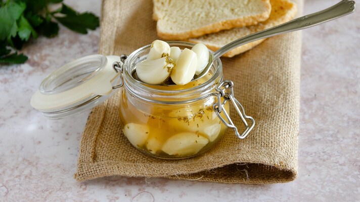 Aglio sott'aceto
