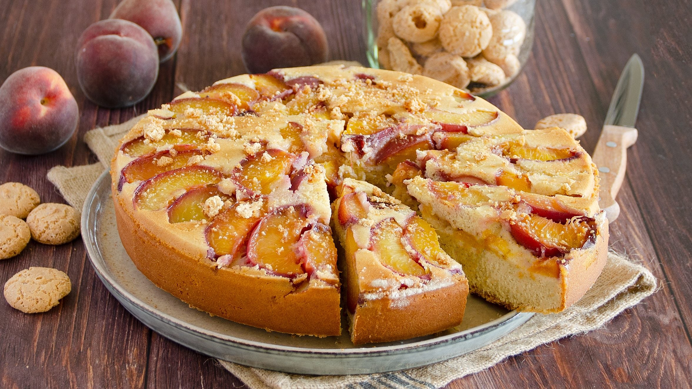Torta pesche e amaretti senza lievito e burro