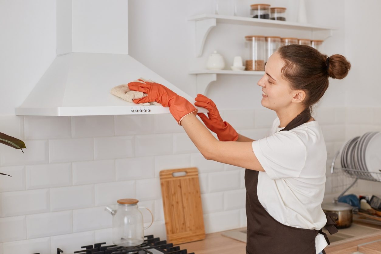 Come pulire la cappa della cucina velocemente e in modo efficace