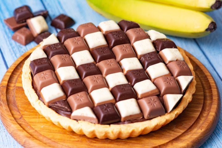 Tart banana e cioccolato: la ricetta del dolce goloso e profumato