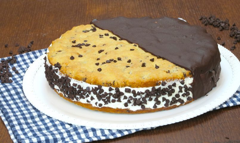 Torta biscotto gelato: la ricetta del dolce facile e goloso
