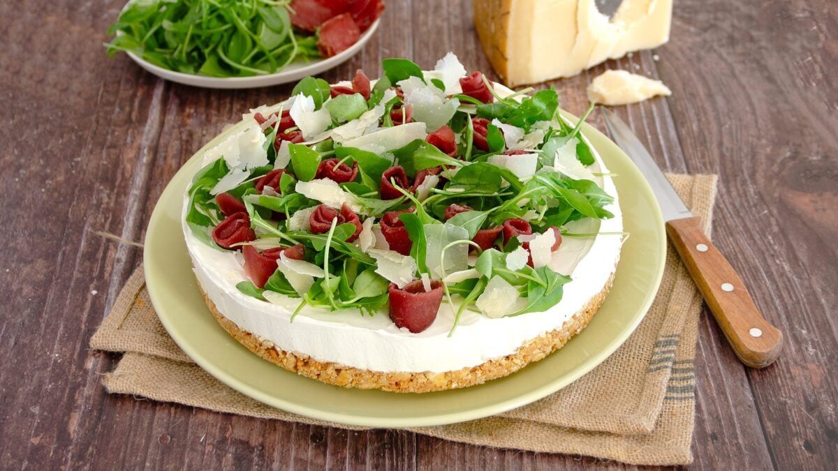 Cheesecake salata bresaola e rucola