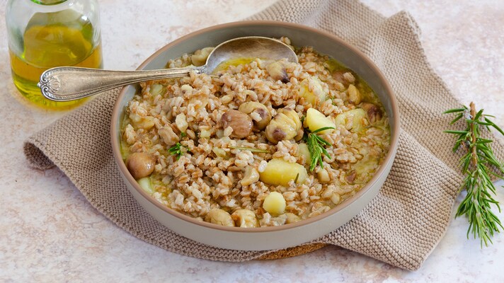 Zuppa di farro e castagne