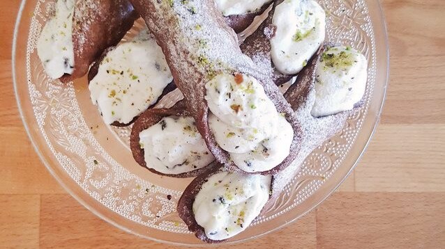 sicilian cannoli