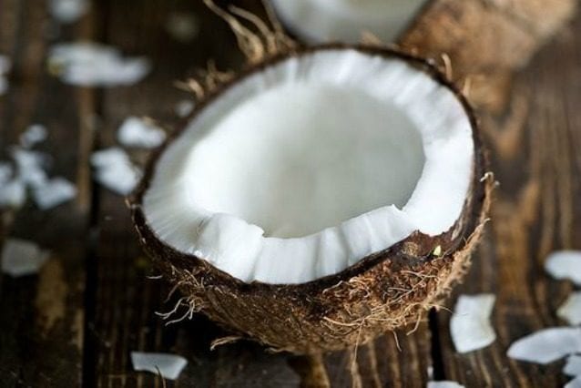 https://staticcookist.akamaized.net/wp-content/uploads/sites/22/2018/01/coconut.jpg