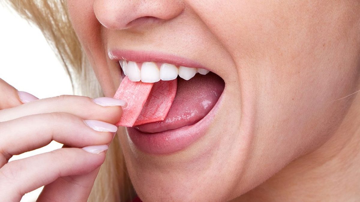 What Happens If You Swallow Gum?