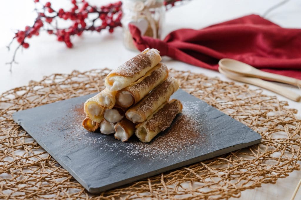 Pirouette Cookies (Parizske Pecivo) the recipe for a delicious Czech dessert