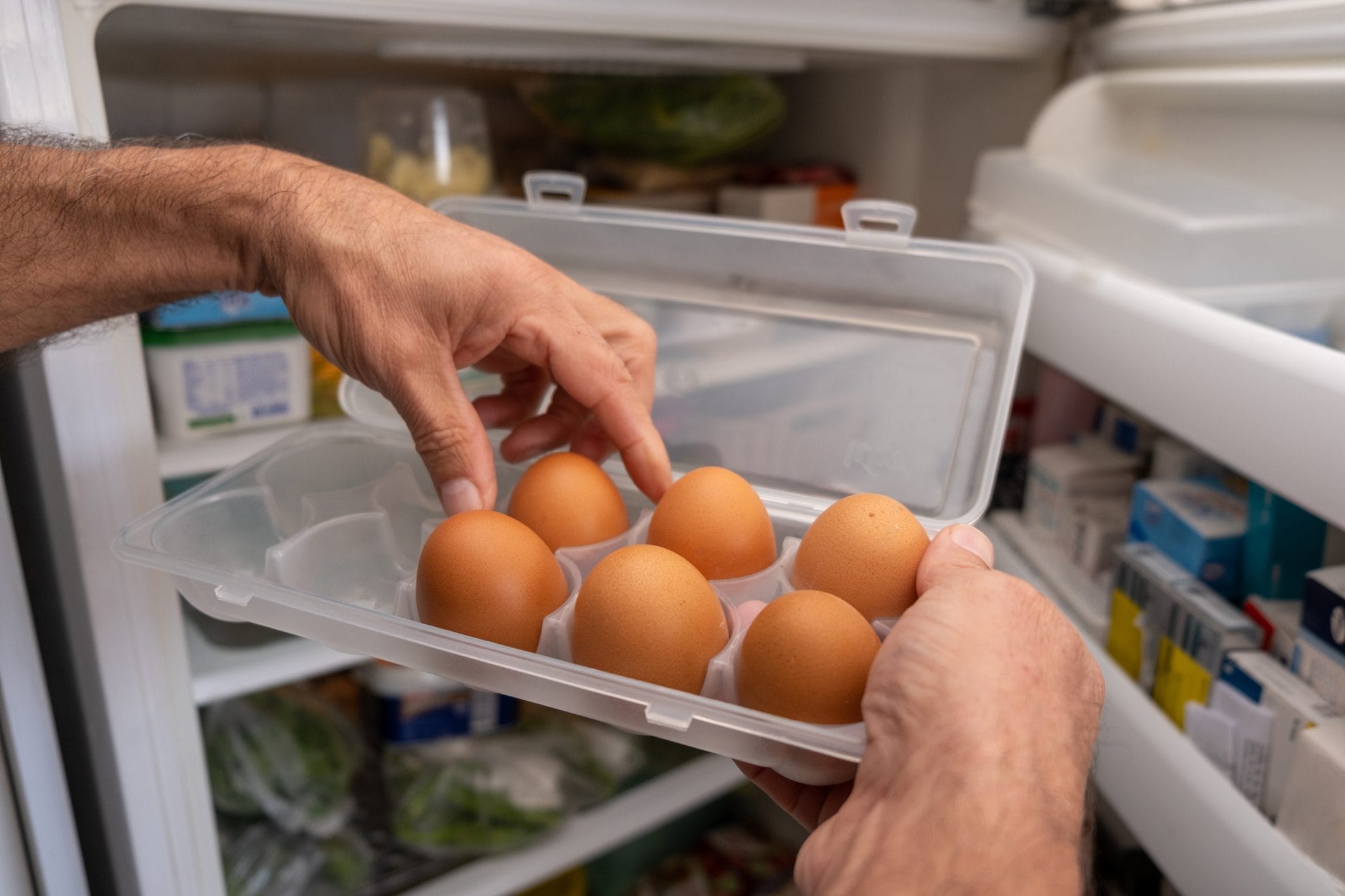 1 are there eggs in the fridge. Хранение яиц. хранение яиц на производстве. фото хранение яиц в упаковке. pickled eggs label.