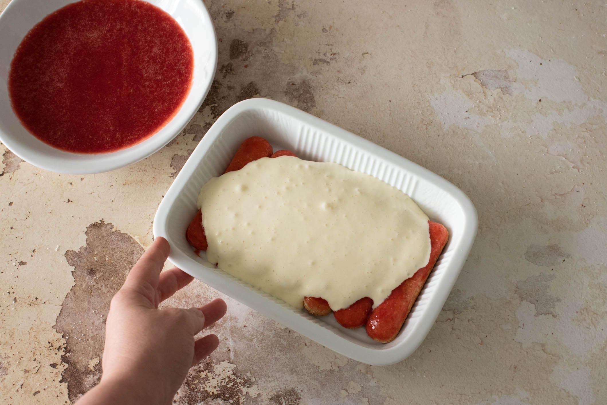 Erdbeer-Tiramisu: das leichte, frühlingshafte Dessertrezept für ein ... Erdbeer-Tiramisu: das leichte, frühlingshafte Dessertrezept für ein ...