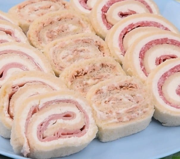 Sandwich bread pinwheels: for a fresh and tasty appetizer!