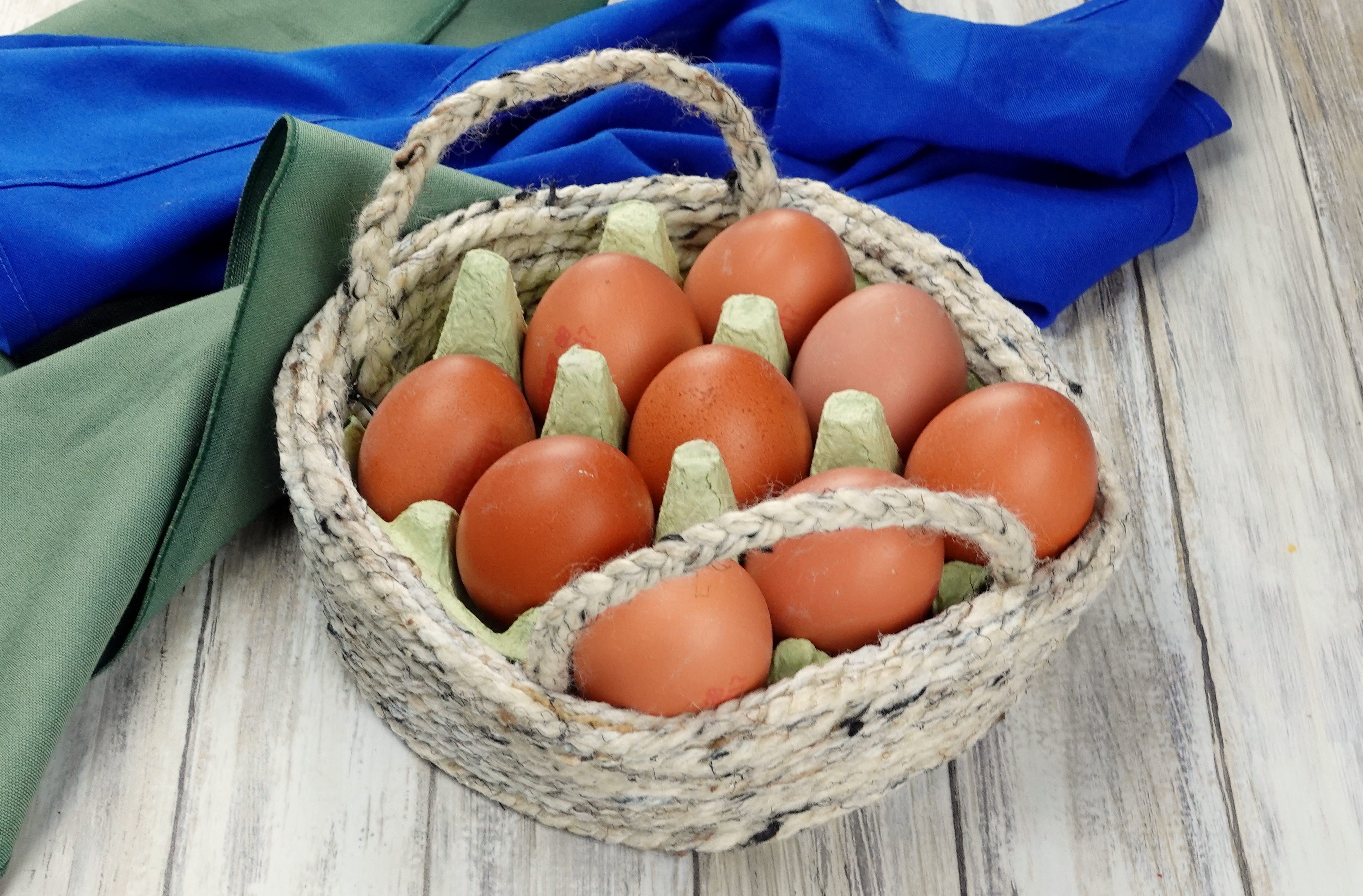 how to recycle egg containers