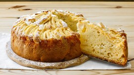 apple and mascarpone cake