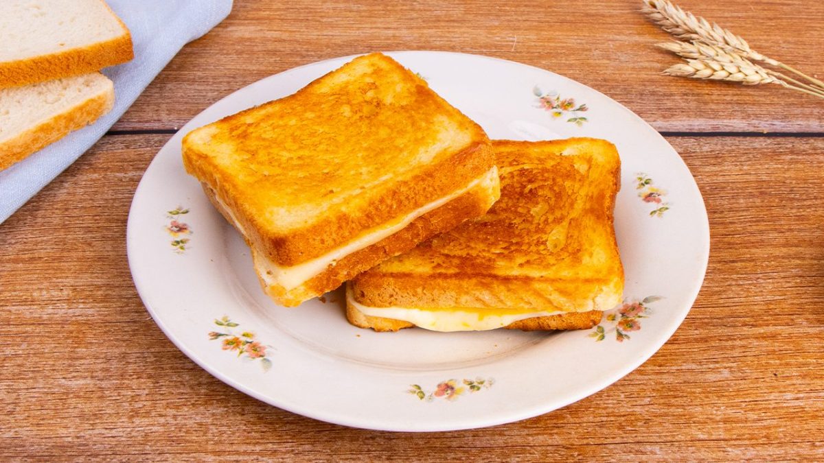grilled cheese sandwich