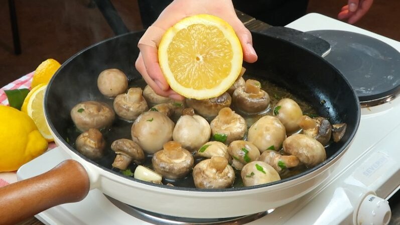 lemon mushrooms