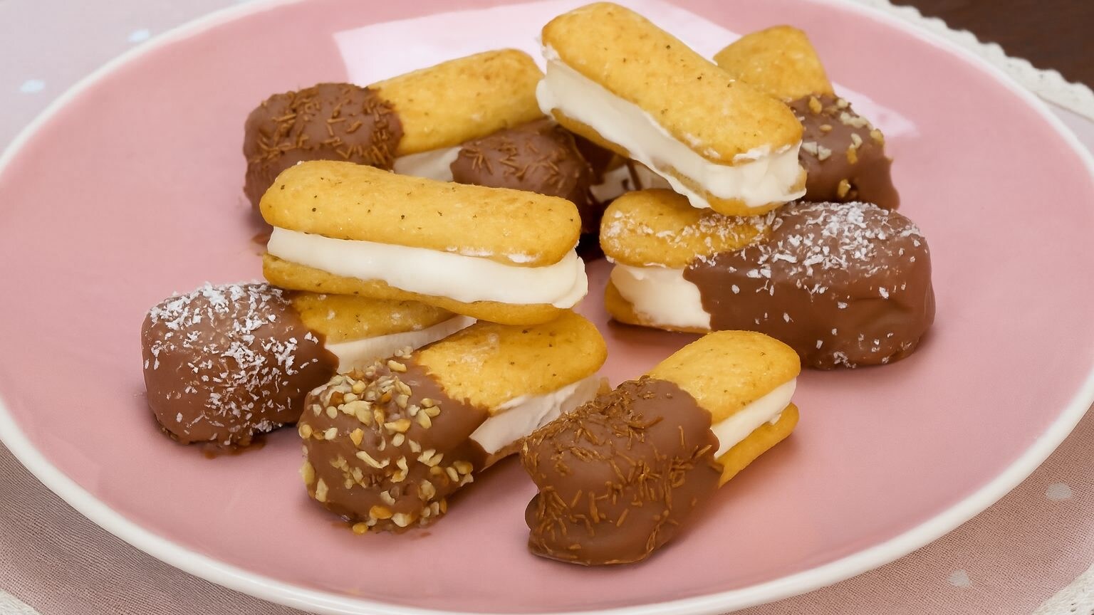 mini ice cream sandwiches