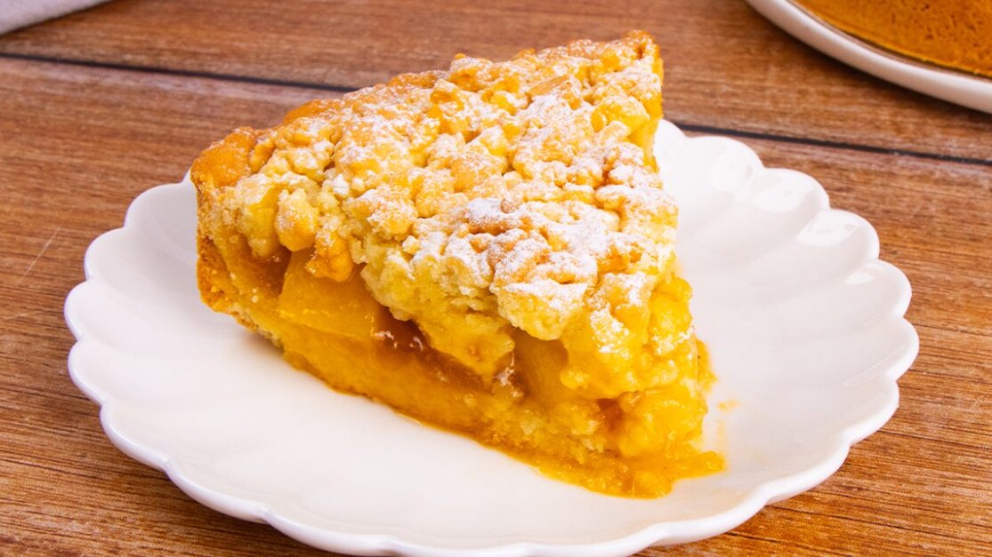 peach crumble cake